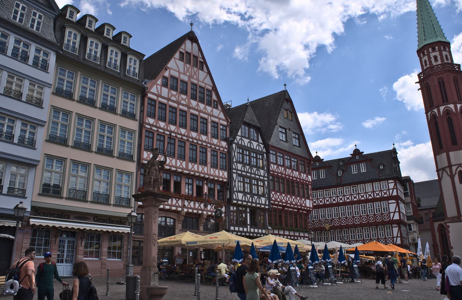 Fachwerkhäuser auf dem Römerberg in Frankfurt